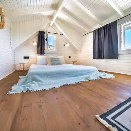 فيلة The Box House & Charming Private Tiny House & Pool غوجيك